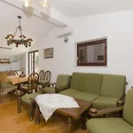 Apartment Dusan Primosten