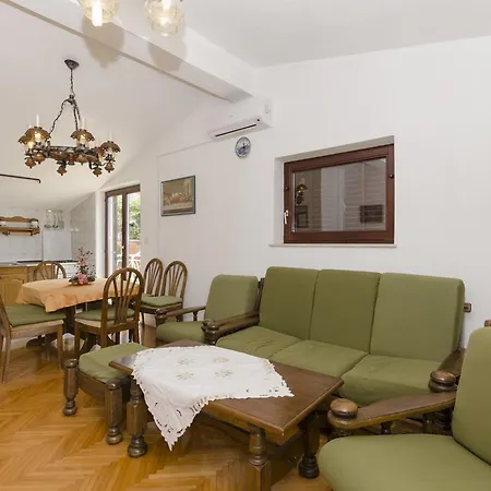 Apartament Dusan Primošten