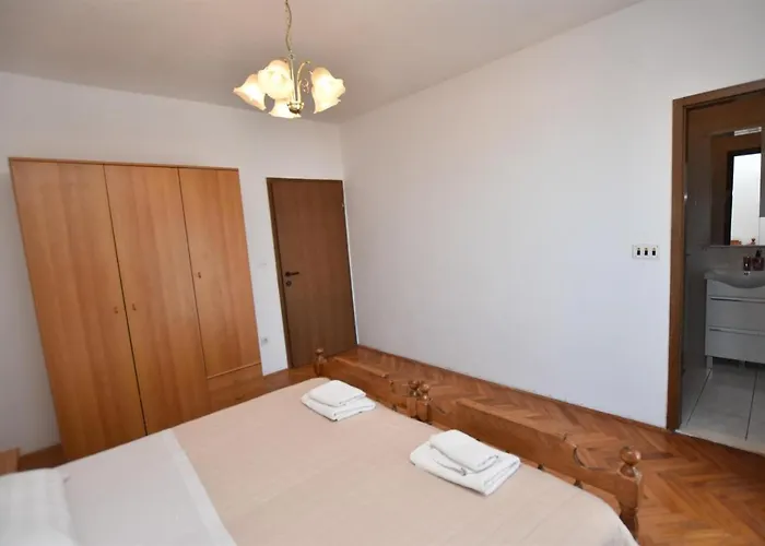 Dusan Appartamento Primošten